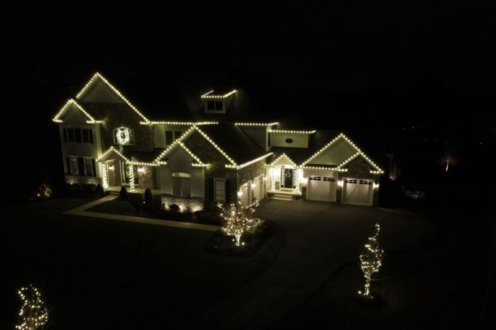 christmas light installation services company near me in lansdale pa 091
