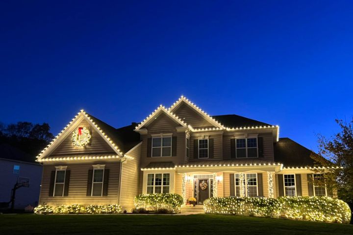 christmas lighting services company near me in lansdale pa 097