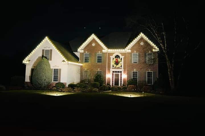 christmas lighting services company near me in lansdale pa 099