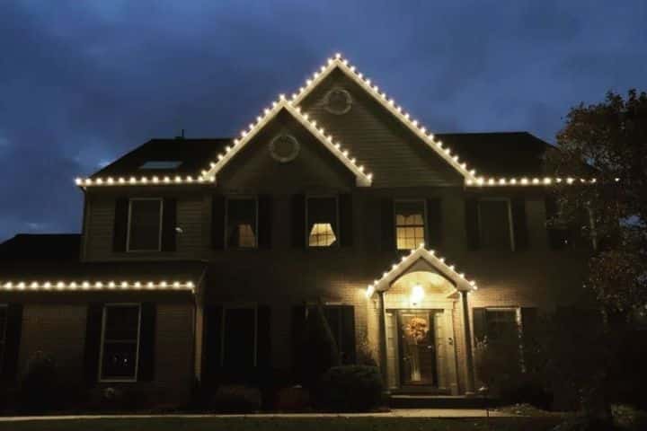 Christmas Light Installation Company near me in Montgomery County 06